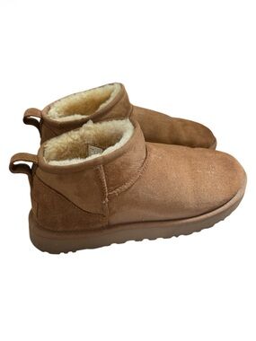 UGG Chestnut Classic Ultra Mini Suede Boots Size 9